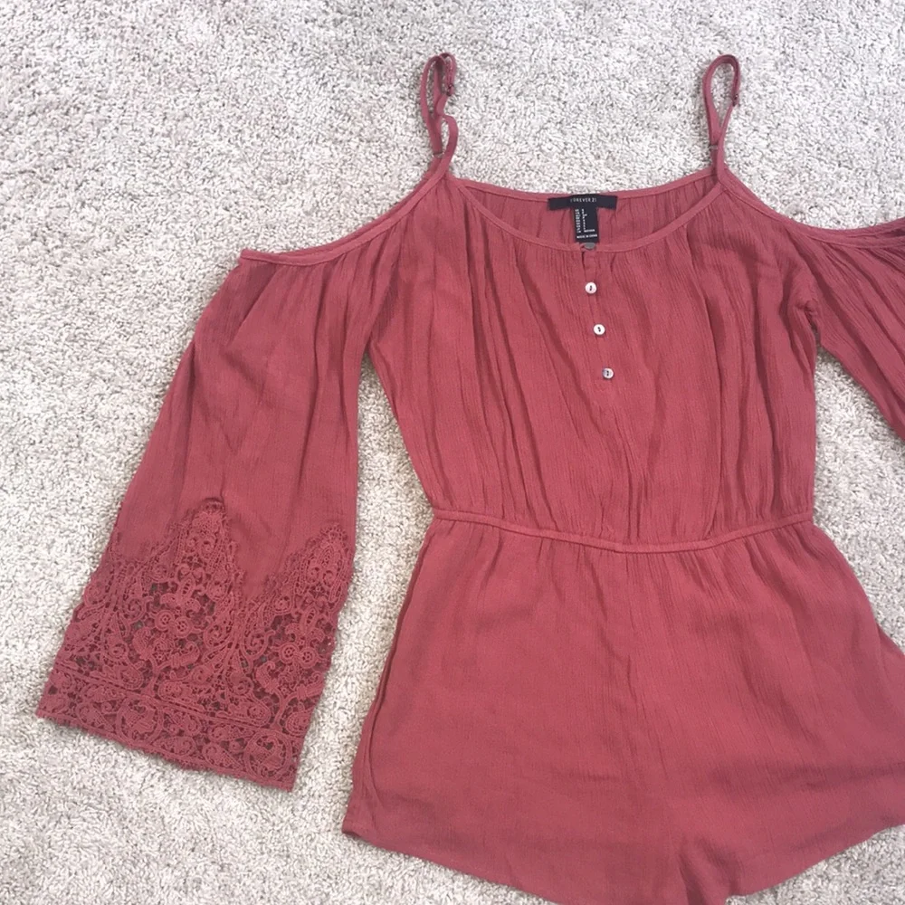 Romper - Picture 2 of 3